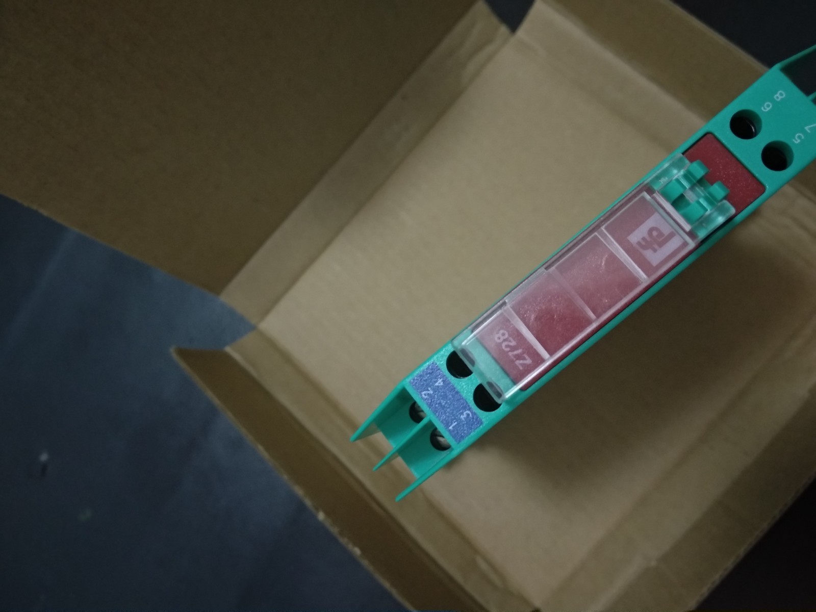 1PCS Pepperl-Fuchs Z728 IN NEW BOX ALL NEW NO.071788