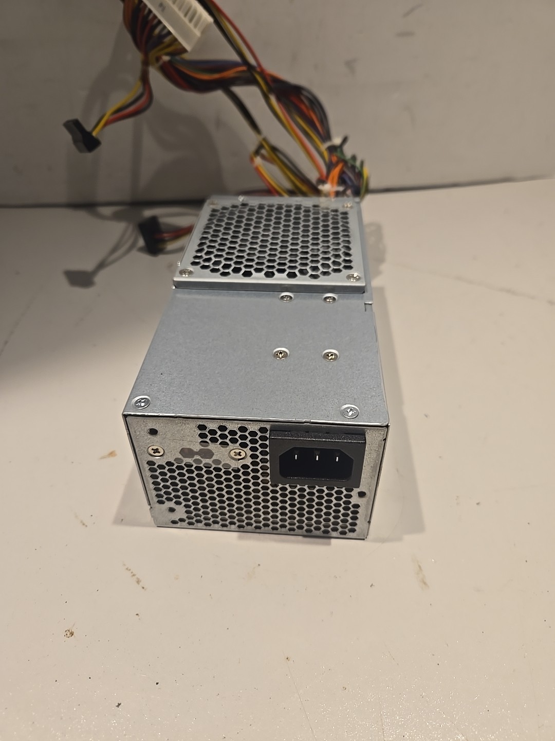 Liteon PS-5181-02 180W 89Y8586 Desktop Power Supply REV A00