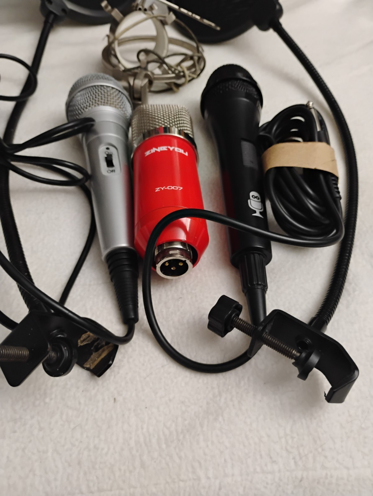 3 mic’s plus some miscellaneous items all untested