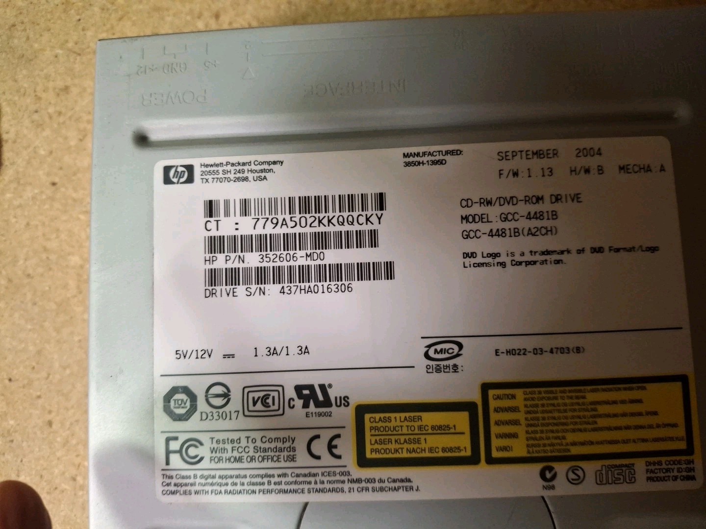 HP GCC-4481B Internal IDE CD-RW/DVD-ROM Drive PN 352606-MD0