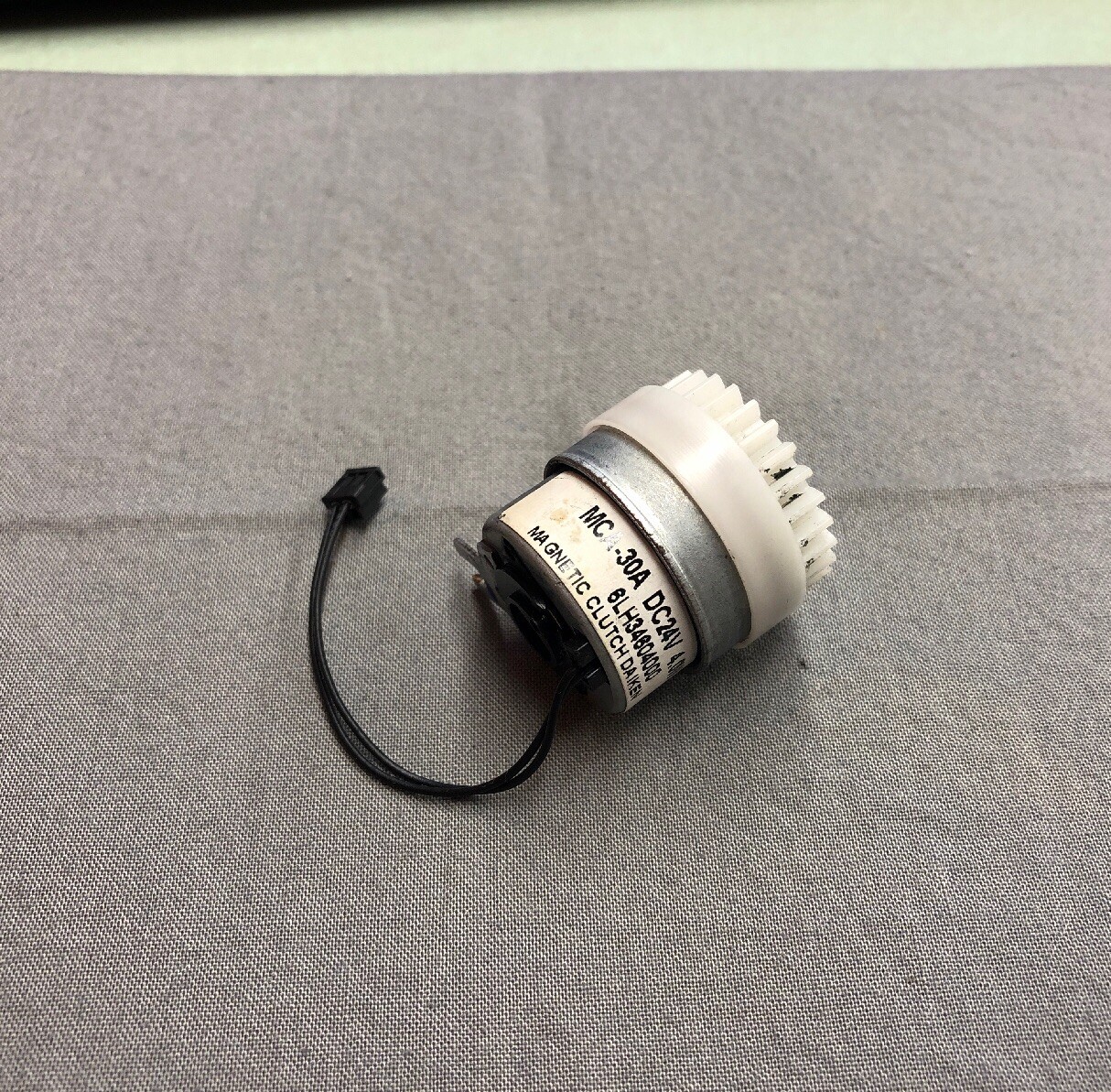 Daiken Magnetic Clutch 6LH34604000 MCA-30A DC24V