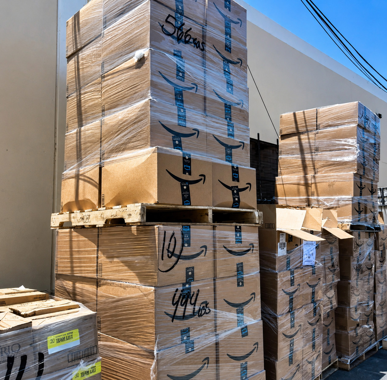 Amazon Elite Warehouse Treasure Collection Loaded With Hidden Value Finds
