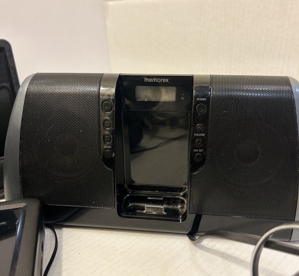 Sanyo Portable DVD Player & Memorex iPod Speaker Dock Lot w/ Headphones Cables