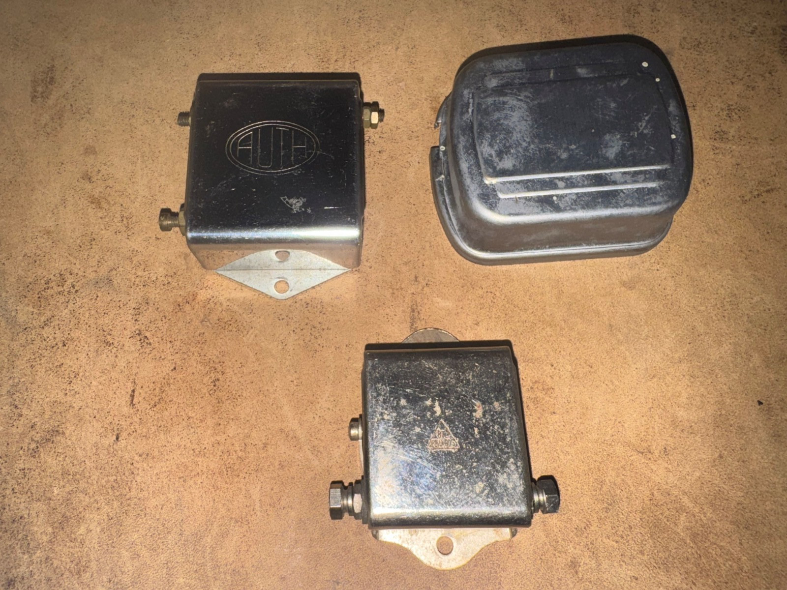 cb ham radio Raychem rca Transistor resistor Connectors Parts mix Huge Lot