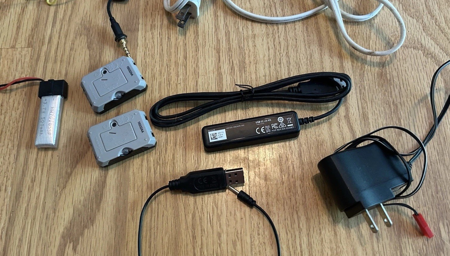 Electronic Cords And Controllers Lot 20 Pieces HP Charger Thunder Tumbler Micro