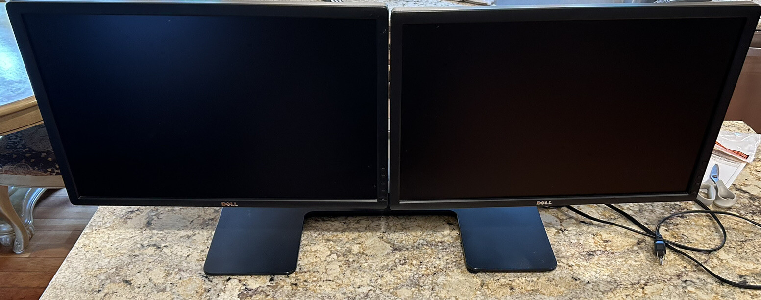 Dell PC Monitor Mixed Lot