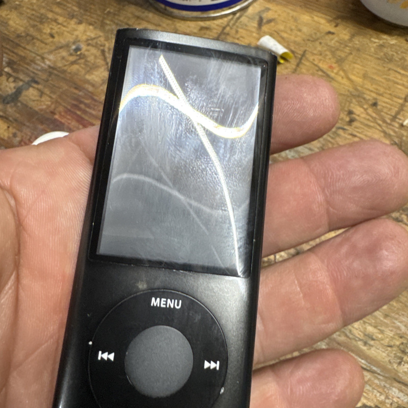APPLE iPod Nano 5th Gen A1320 With Ear Pods Untested No Charger