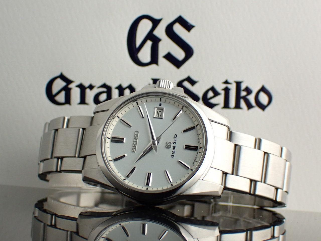 Grand Seiko Wristwatch quartz movement ice blue dial men’s silver color
