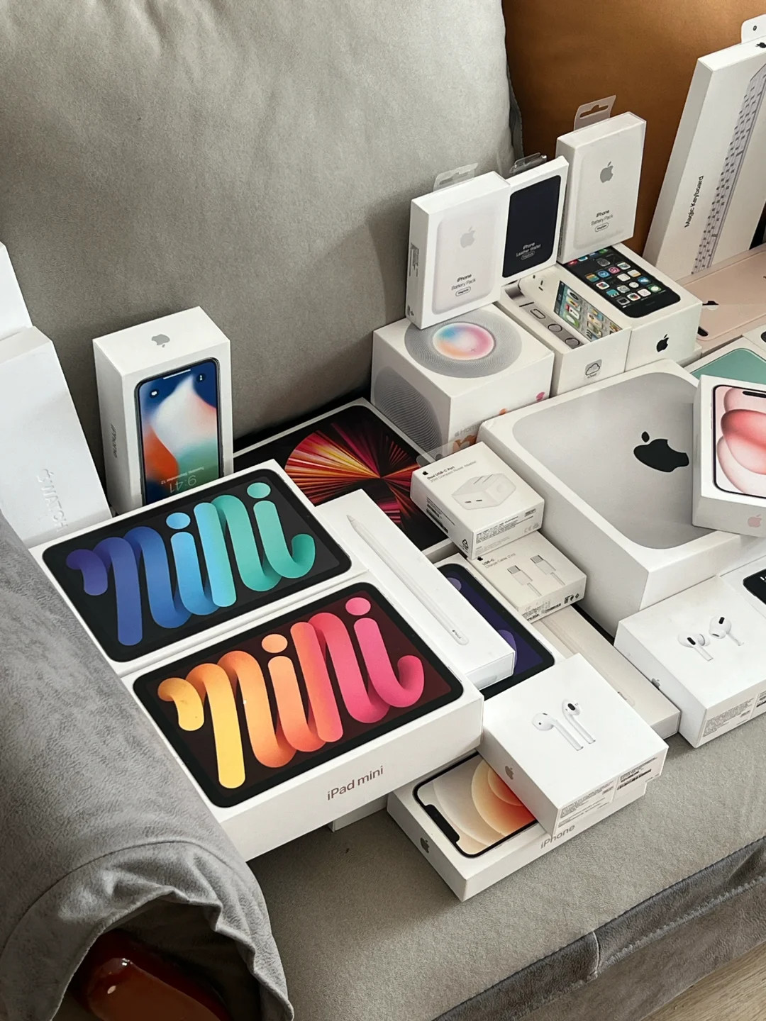 Apple Mystery Loot Box 2026!!!