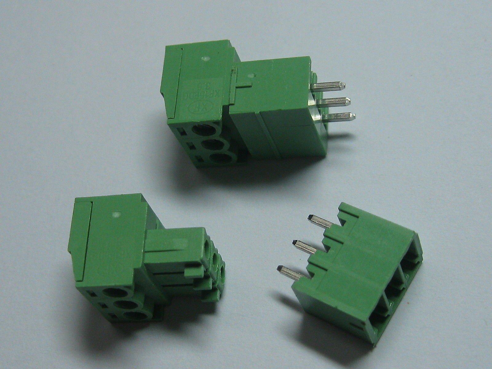 150 pcs Screw Terminal Block Connector 3.5mm 3 pin/way Green Pluggable Type New