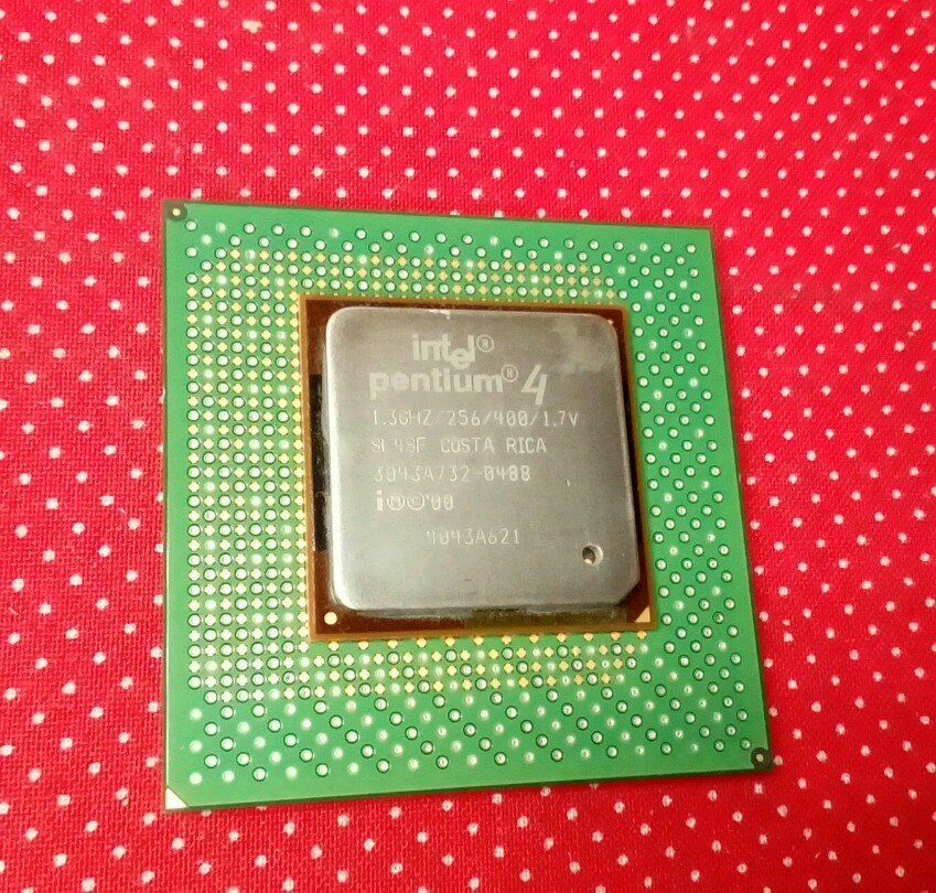 Intel Pentium 4 SL4SF 1.3GHZ 256/400 1.7V 3043A732-0488 CPU PROCESSOR