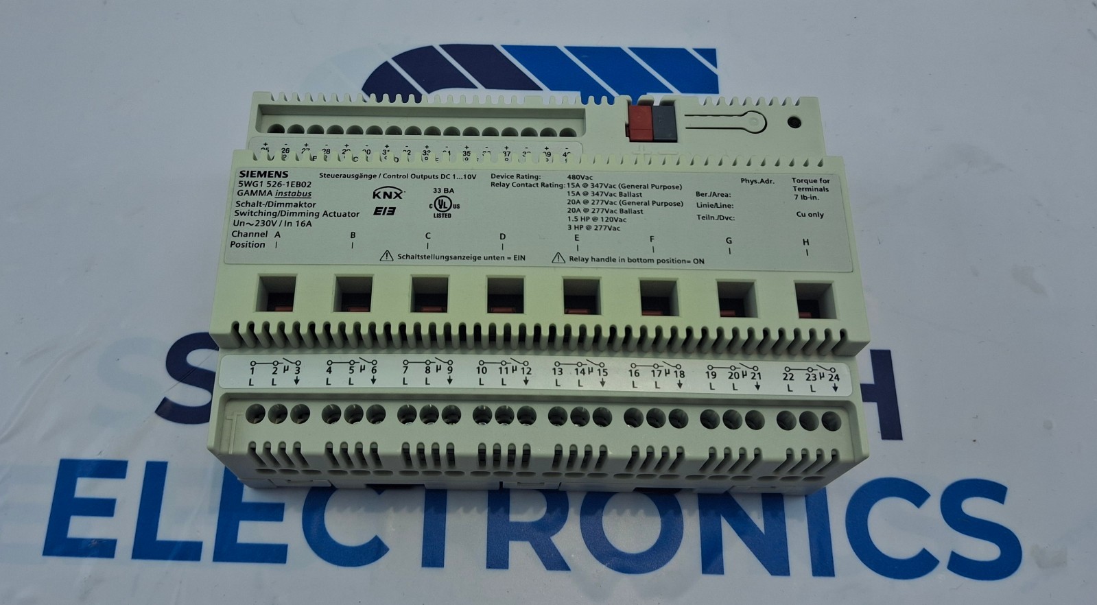 SIEMENS 5WG1 526-1EB02 KNX Switching Dimming Actuator 8xAC 230V