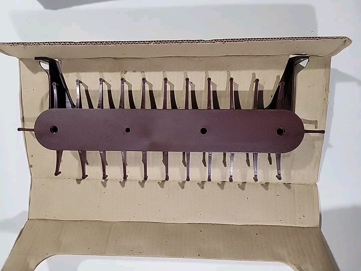 Aristo-matic Electric Tie Rack In Original Box Never Used Batteries Not Included
