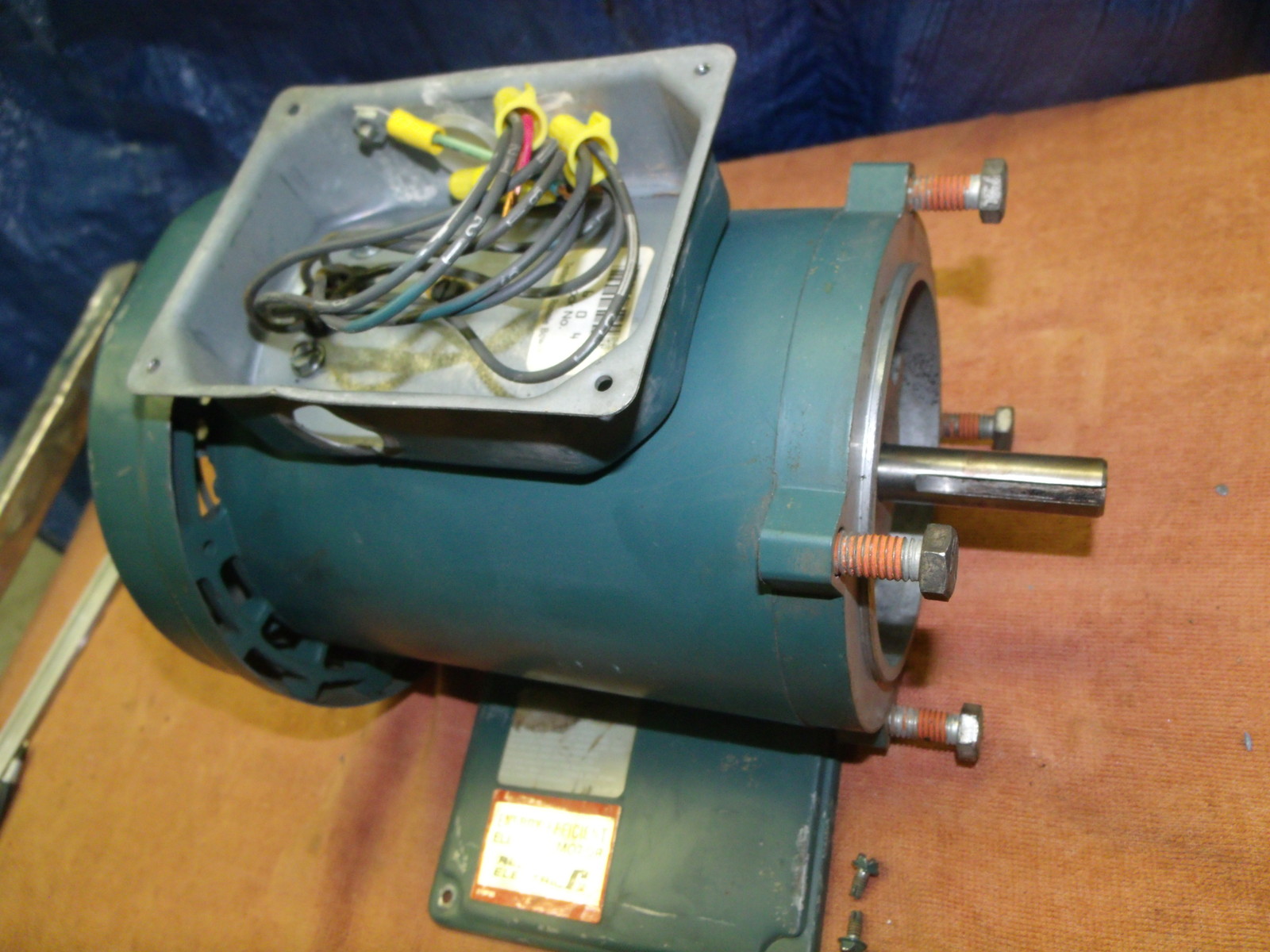 Reliance Electric Motor 1/2 hp 1725 rpm 208 230 460 v. 3 ph P56H5069T-WR perfect