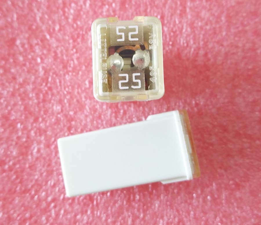 Littelfuse 0495025 495 Square Car Fuse 25A 32V JCASE Cartridge Fuses WHITE