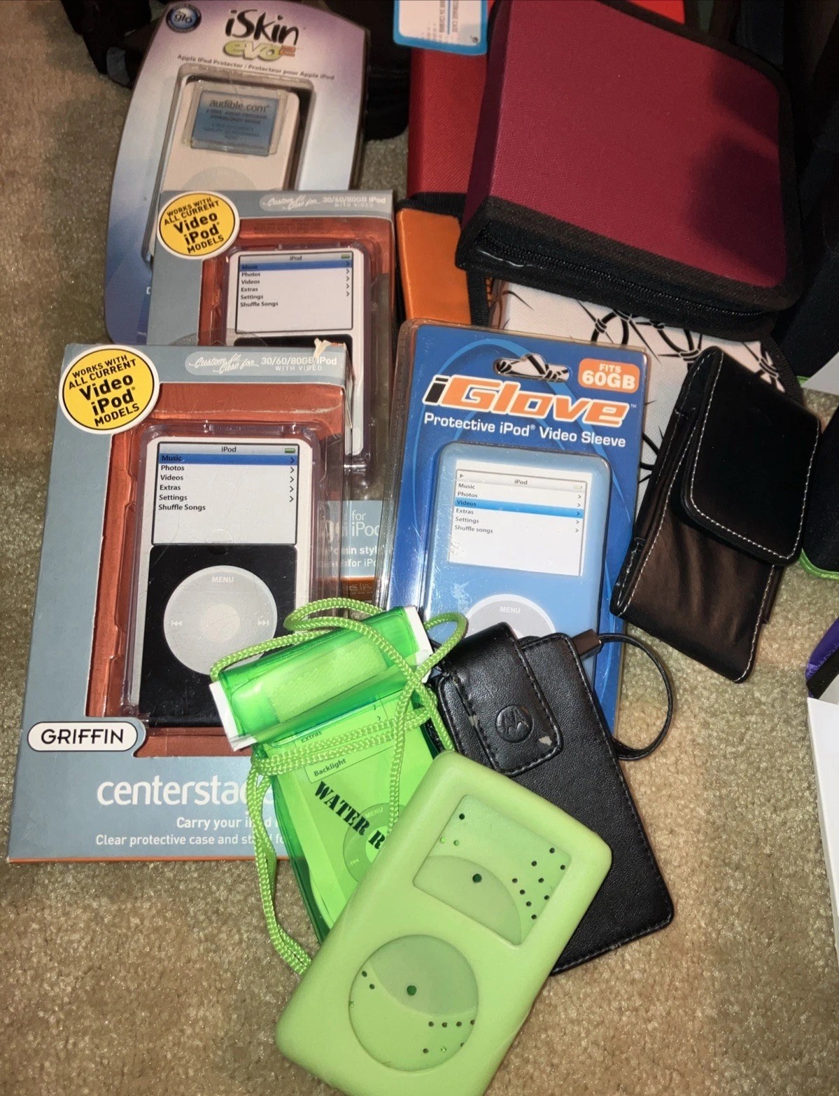 CD/DVD / IPOD TRAVEL CASES LOT