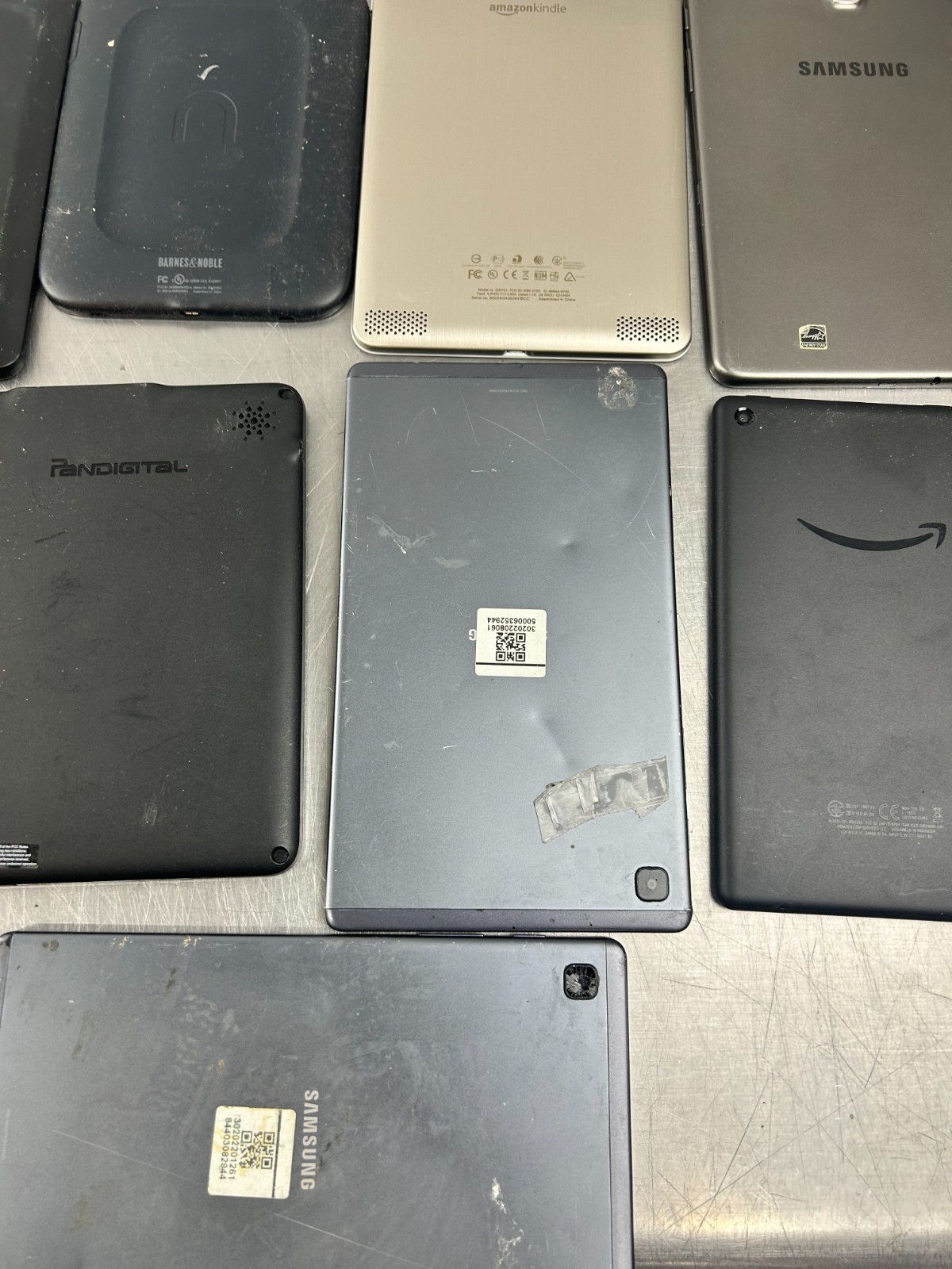 Mixed Lot of Tablets & Others Nook Apple Ipad Samsung Surface Amazon