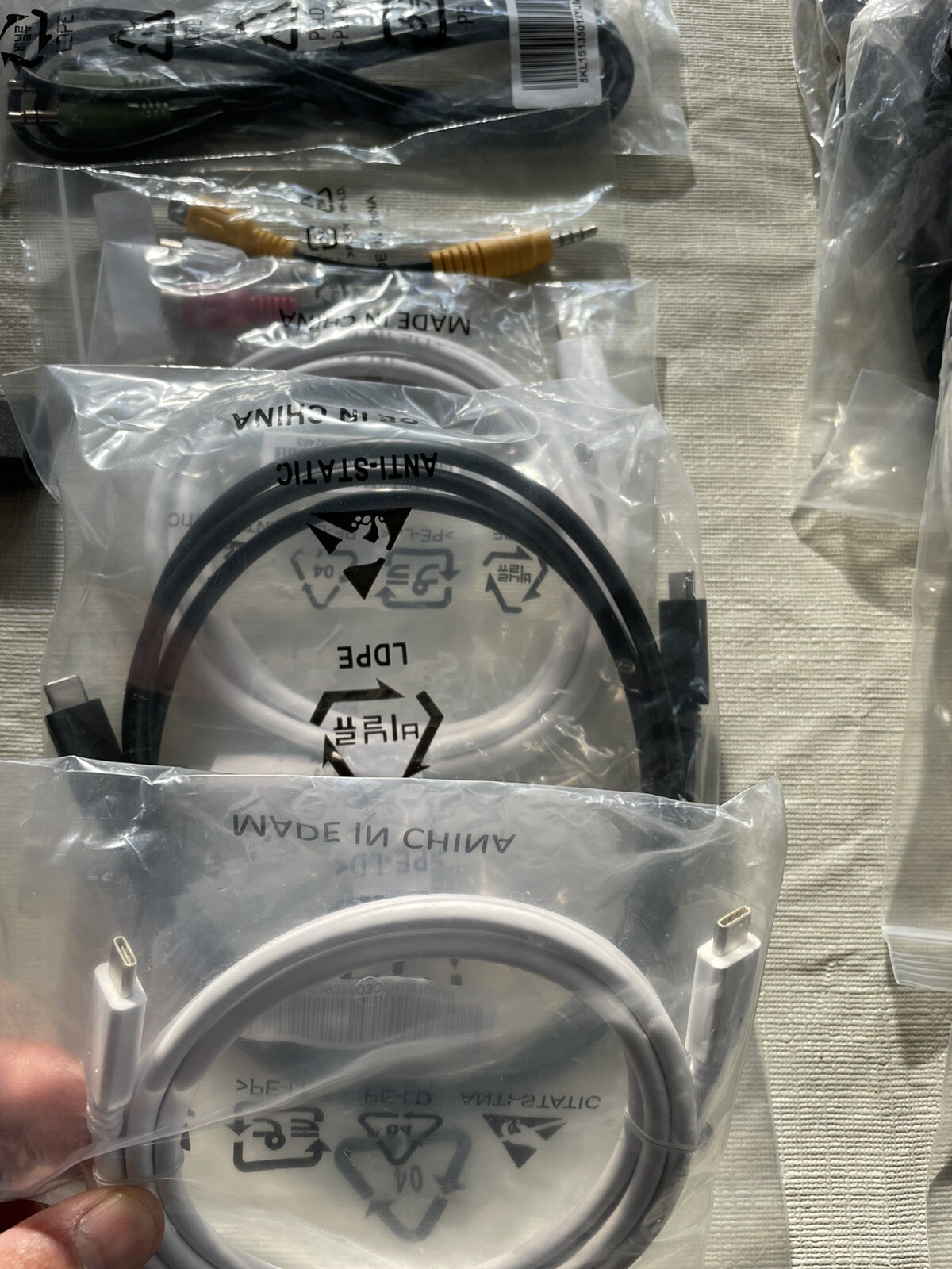 Wholesale Lot 85+ USB HDMI A/V Cables Cords *Most Brand New – Samsung & LG*