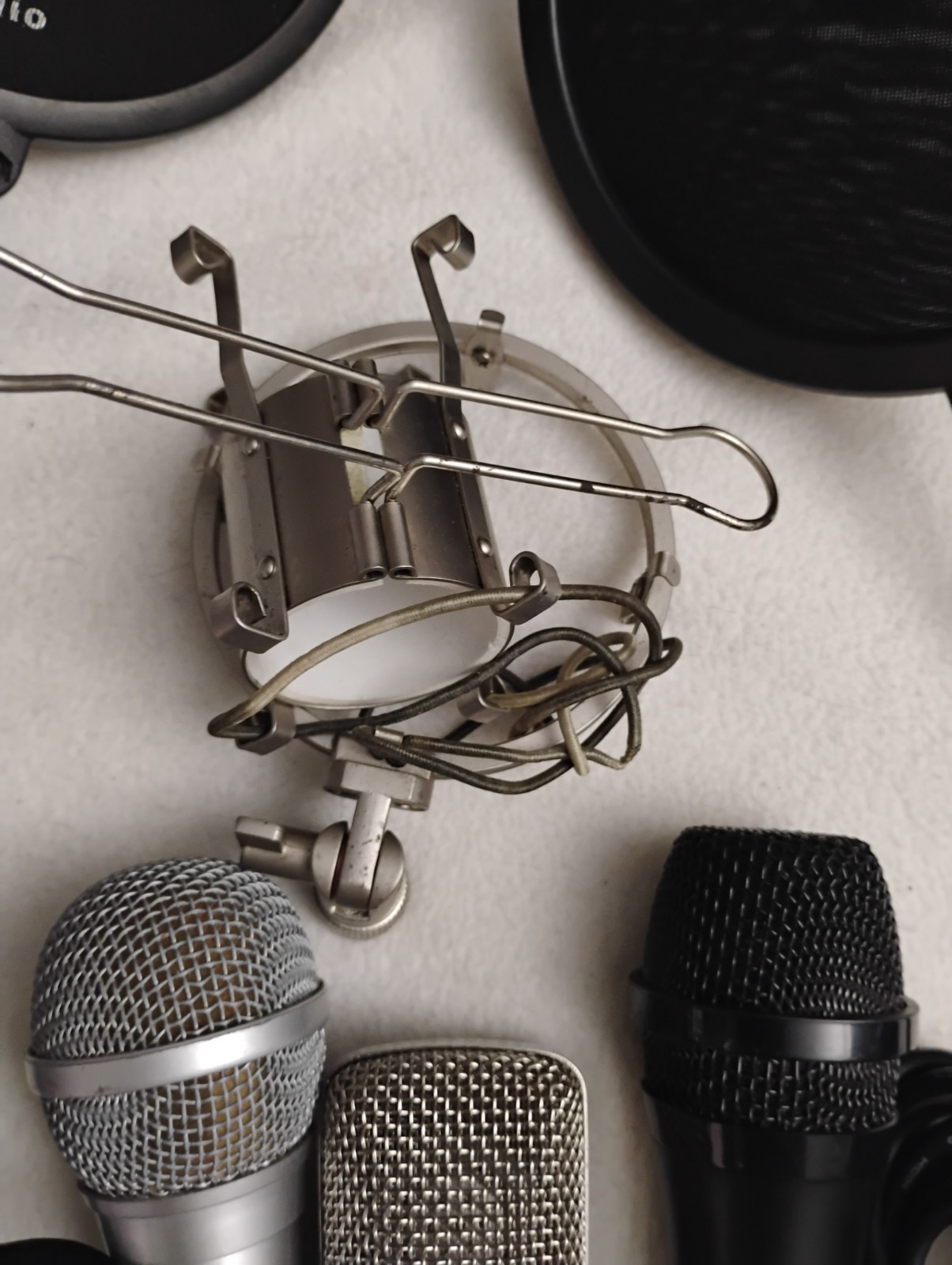 3 mic’s plus some miscellaneous items all untested