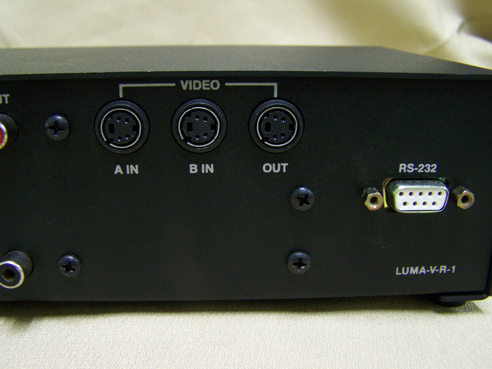 Audioplex Luma-VR-1 Remote Controlled S video AUDIO Video Switcher Project Box