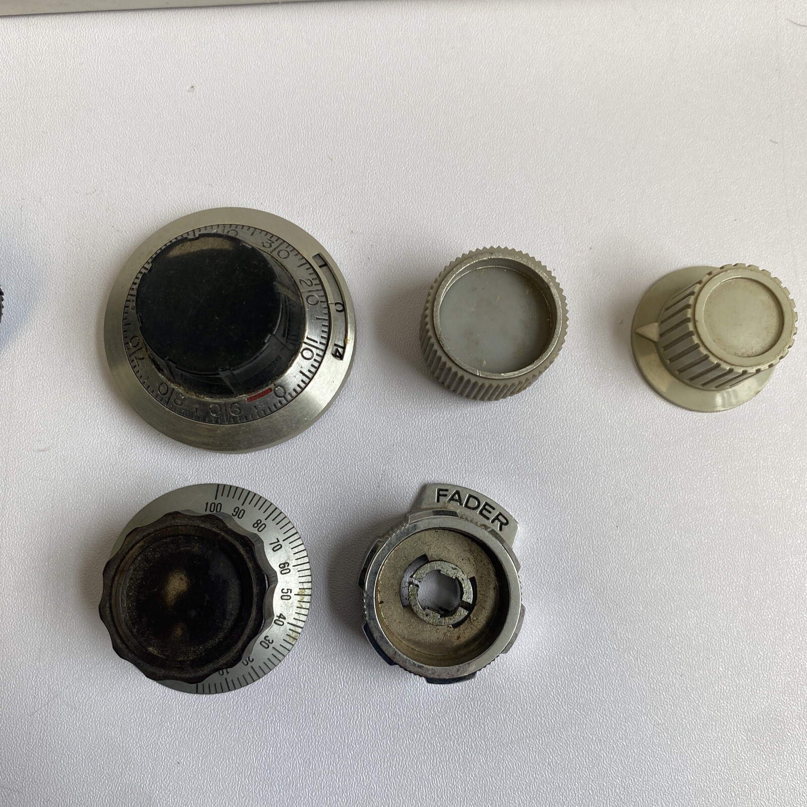 VTG Lot Of Radioknobs