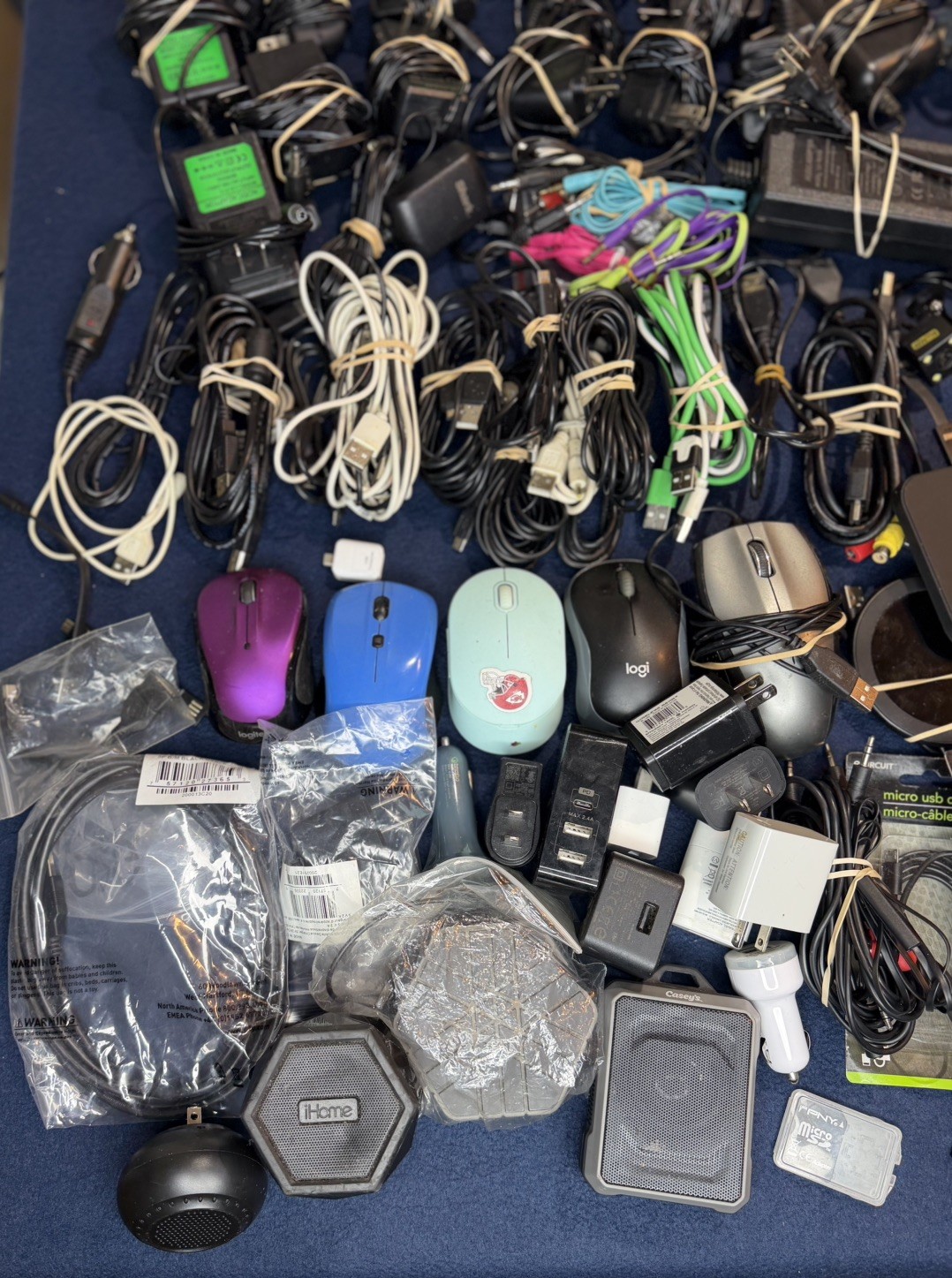 Mixed Lot of Electronics Cables, Chargers, and Power Adapters – Junk Drawer Lot