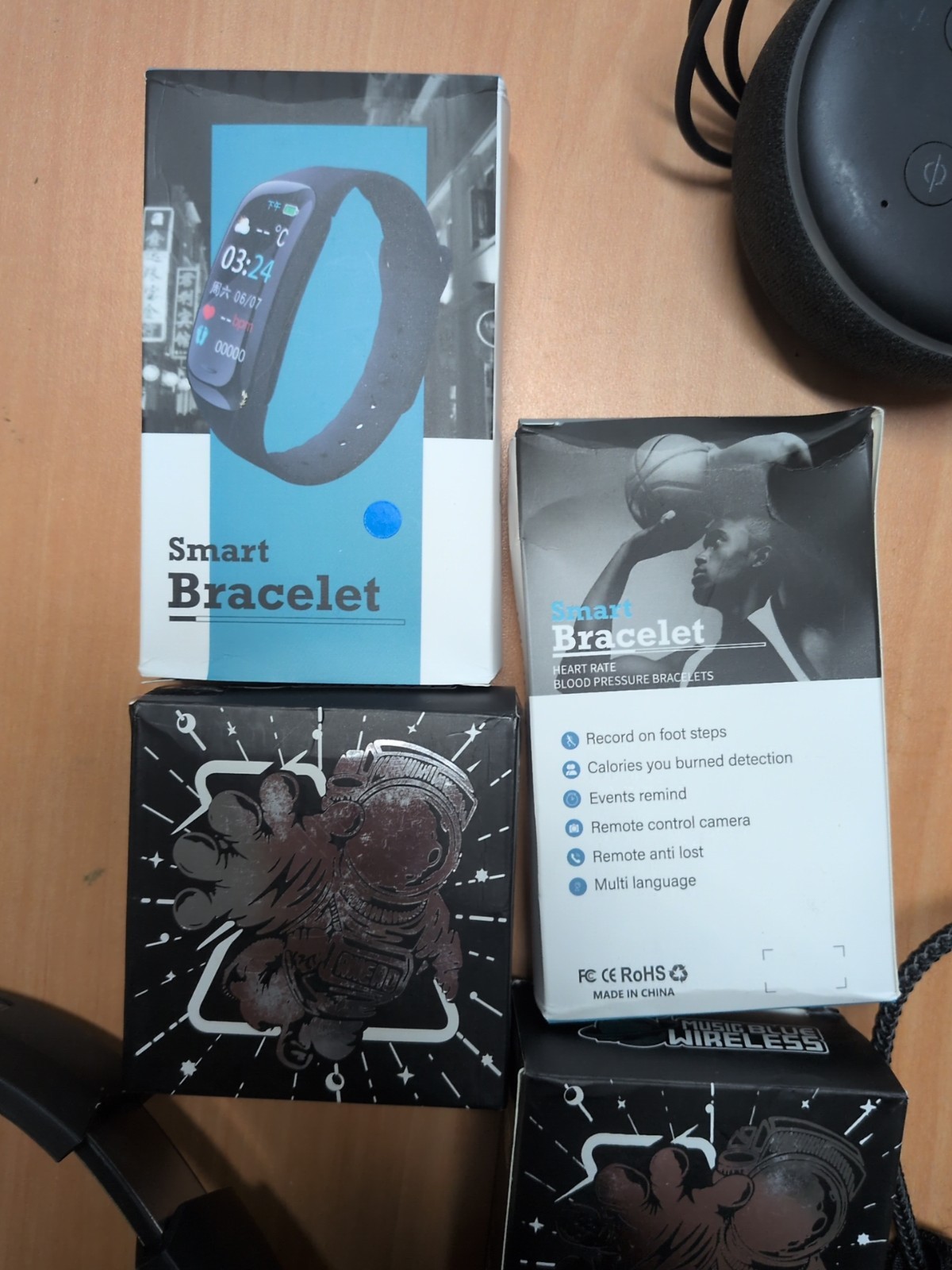Echo Dot, Smart Band, Fake AEarpods, USB Eksa headset, 2x Bluetooth Mini Speaker