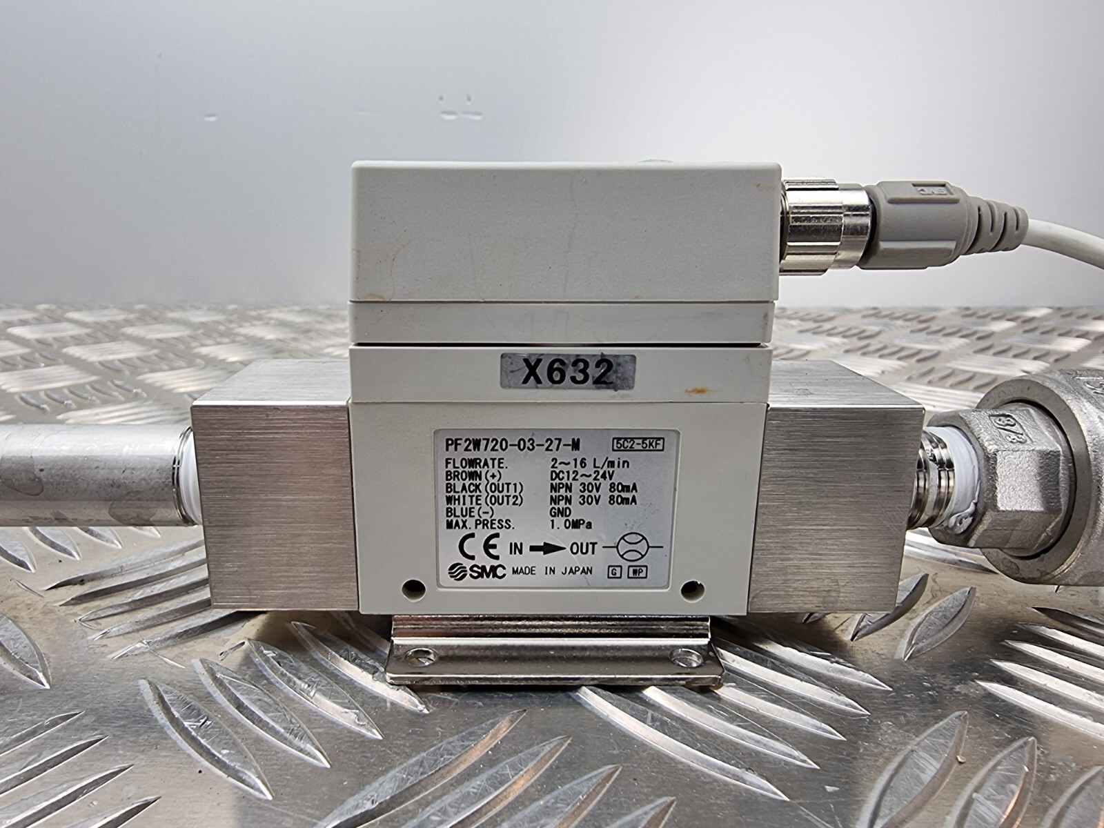 SMC PF2A720 FLOW SWITCH, FLOWRATE 2-16L min, DC12 ~24V
