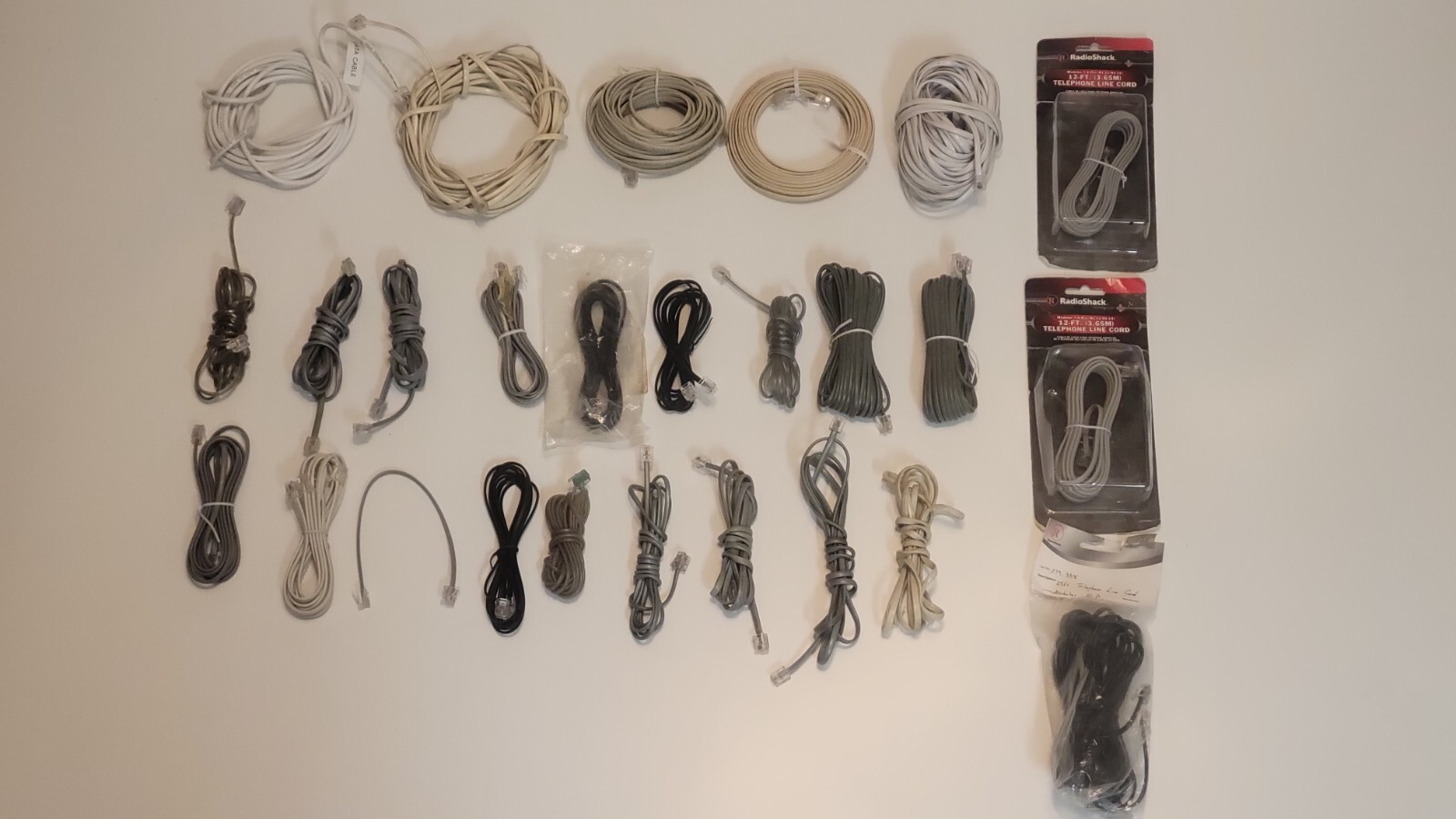 Mixed Bulk Wholesale Lot of 50 Miscellaneous Items such as Suttle Line Condition