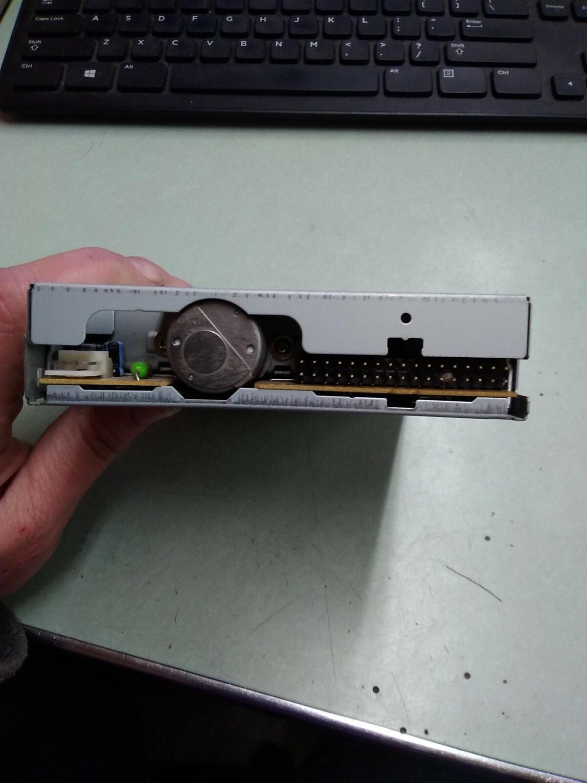 ALPS ELECTRIC DF334H014A SN 8A051891 3.5″ FLOPPY DRIVE
