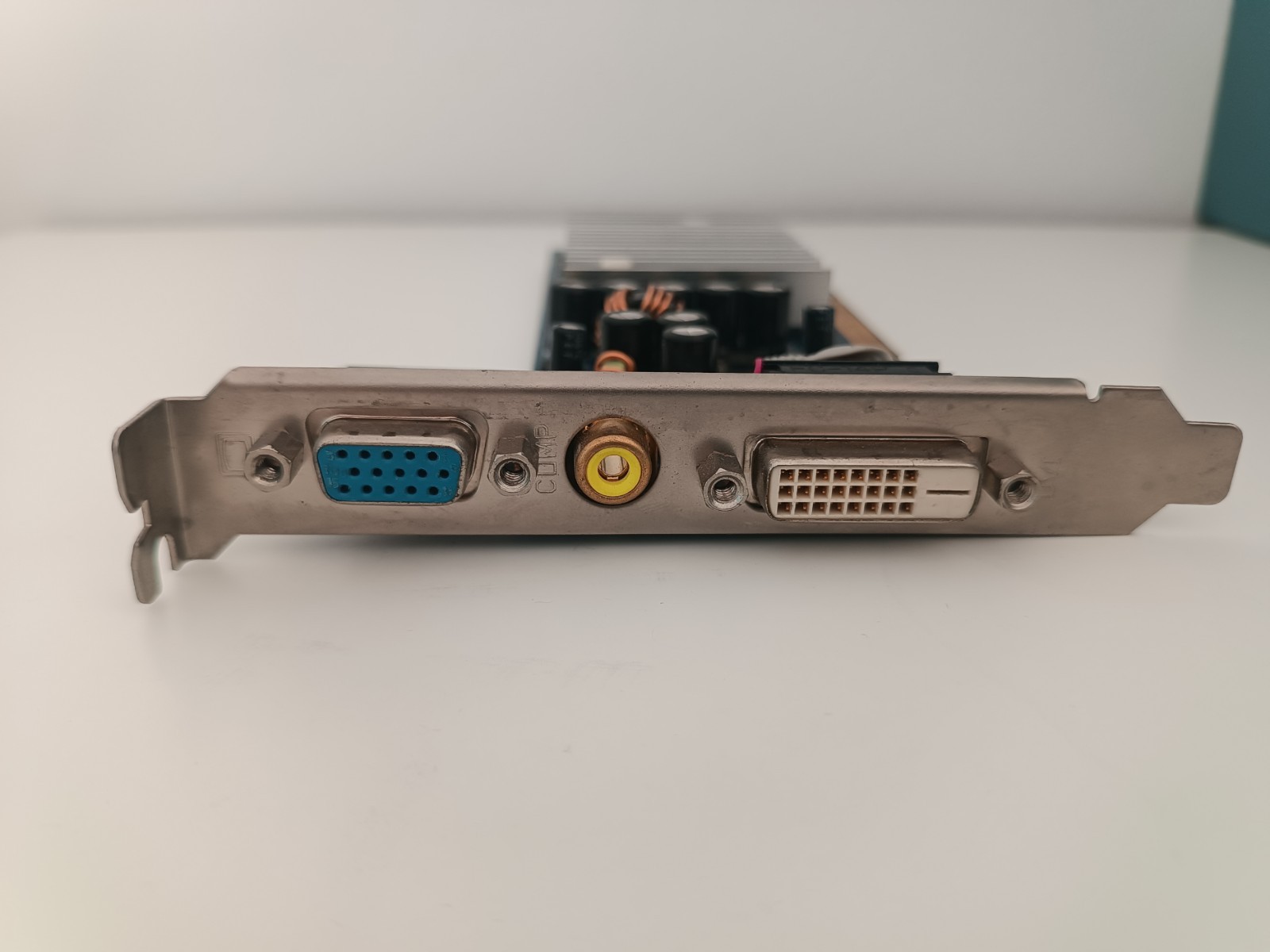 Video card asus gt6200