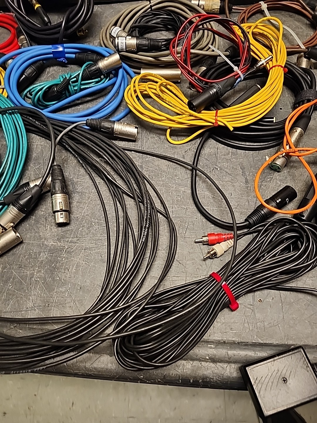 Lot of Audio Cables (50+)