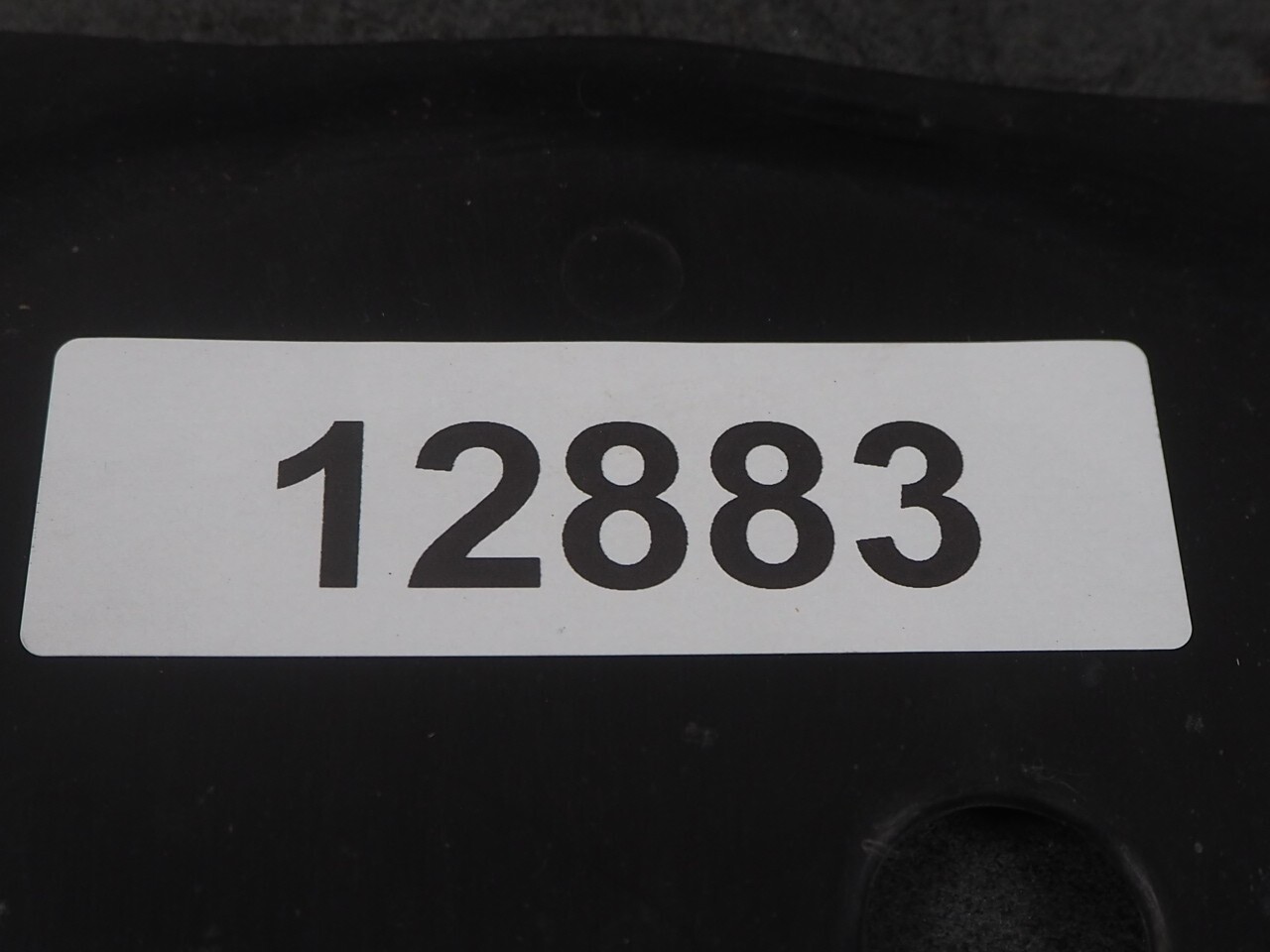 SUZUKI DR800 1992 94452-31D00 COVER COWLING FR LWR 12883