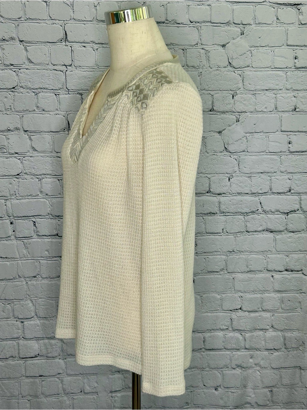 Casual Long Sleeve Top Cream Size M Women’s Sweater