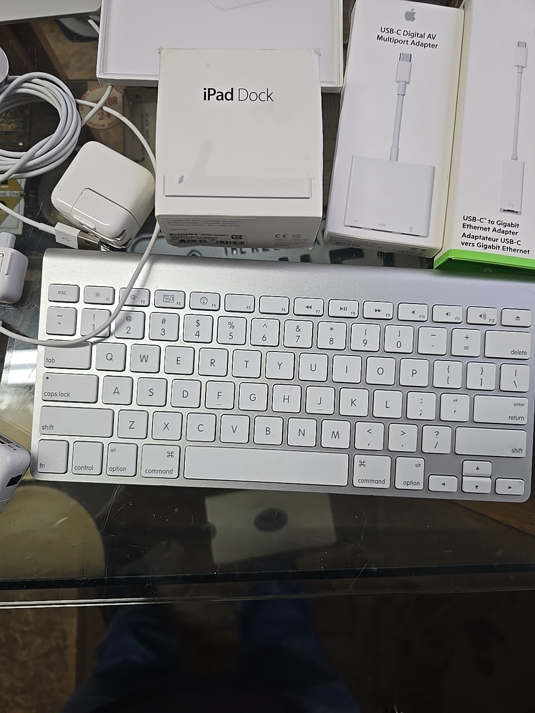 Mixed Lot Of Apple Ipad Accessories Used As Is