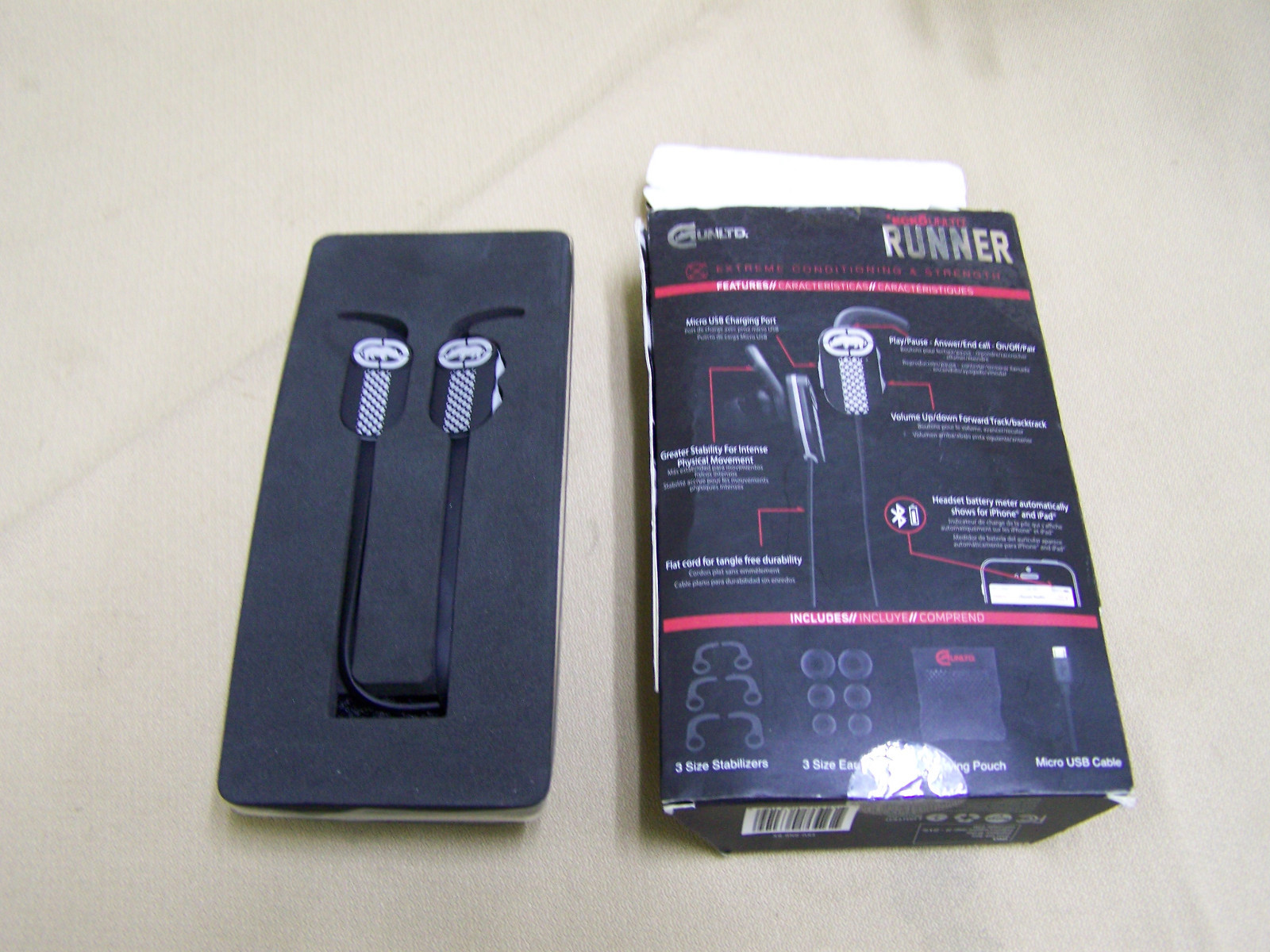 ECKOUNLTD Runner Bluetooth Earphones earbuds Black/White