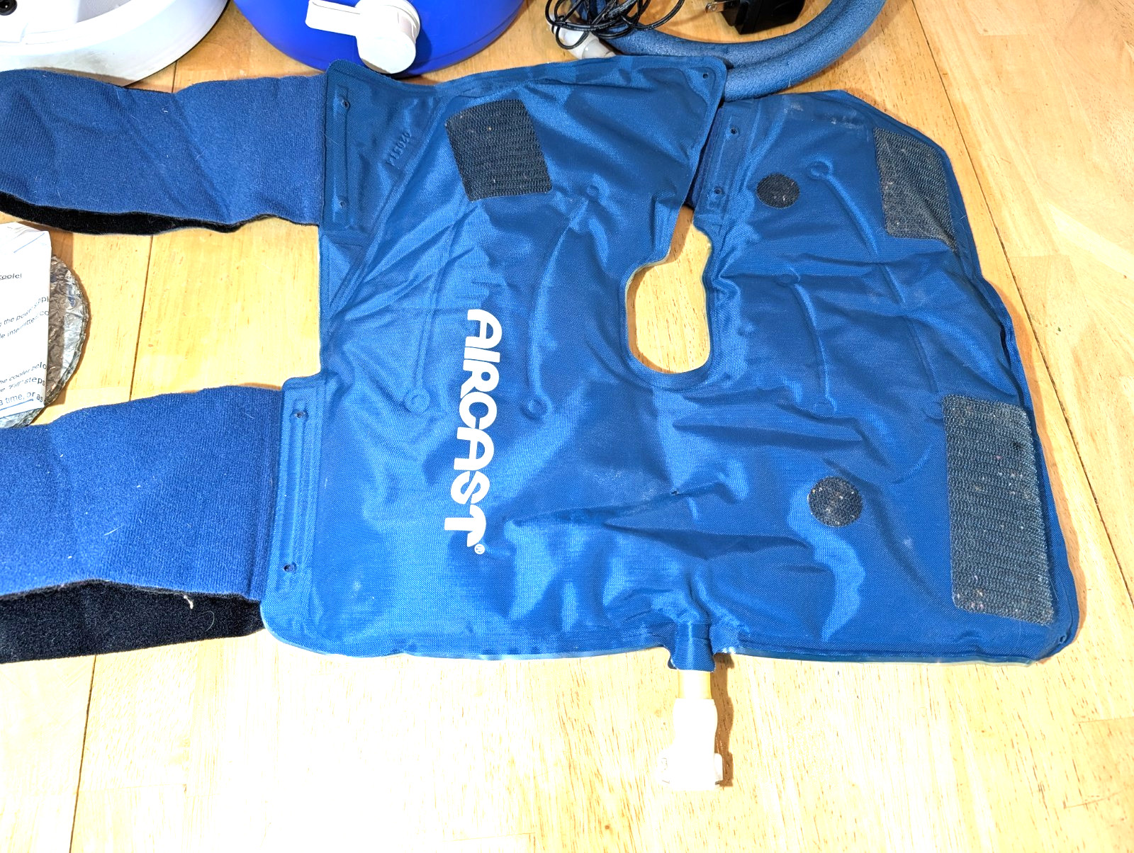 Aircast Cryo/Cuff Ice Therapy Gravity Cooler,Hose,Knee Cuff,Complete