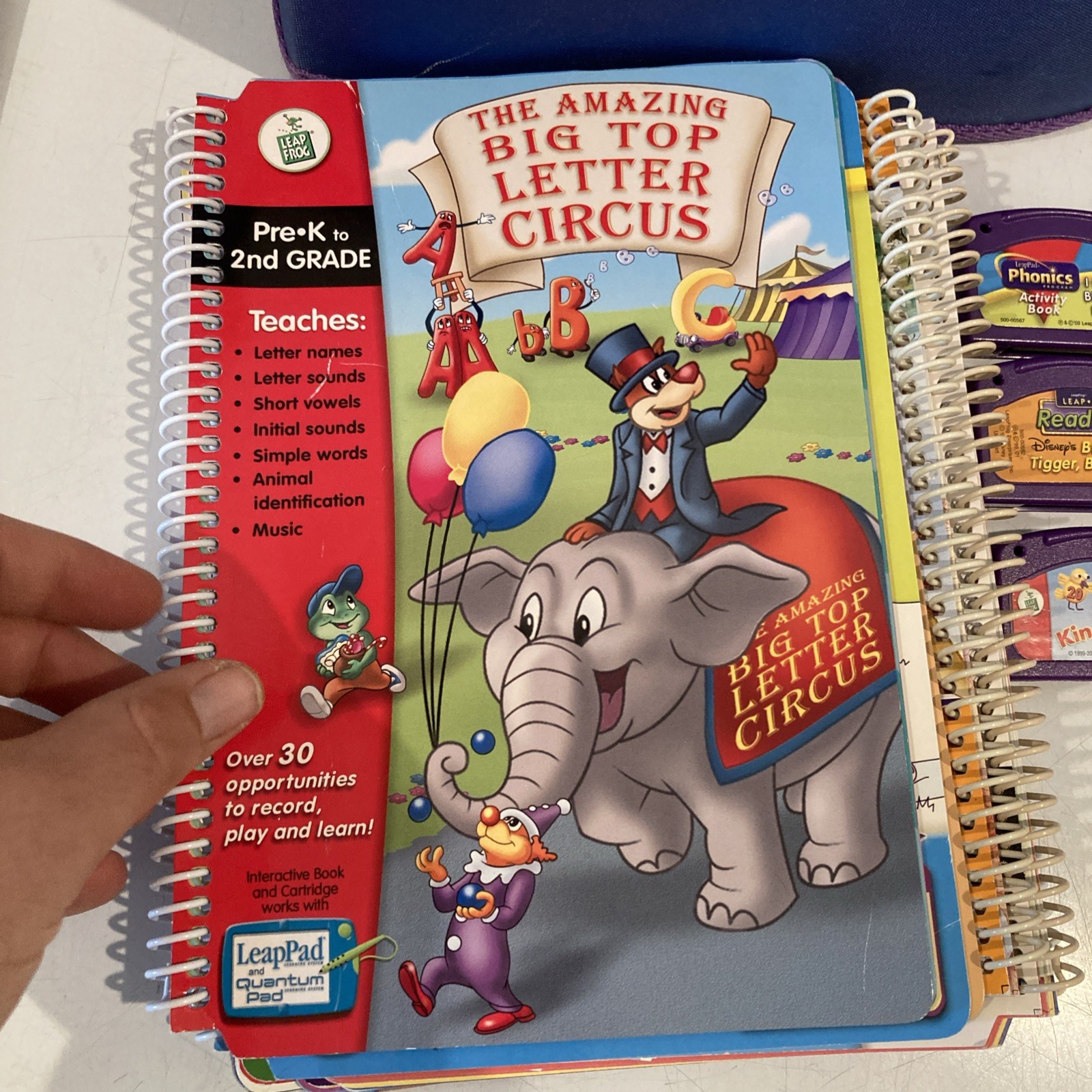 UNTESTED For Parts 2001 Leap Pad Learning System Binder Games Books Phonics Read