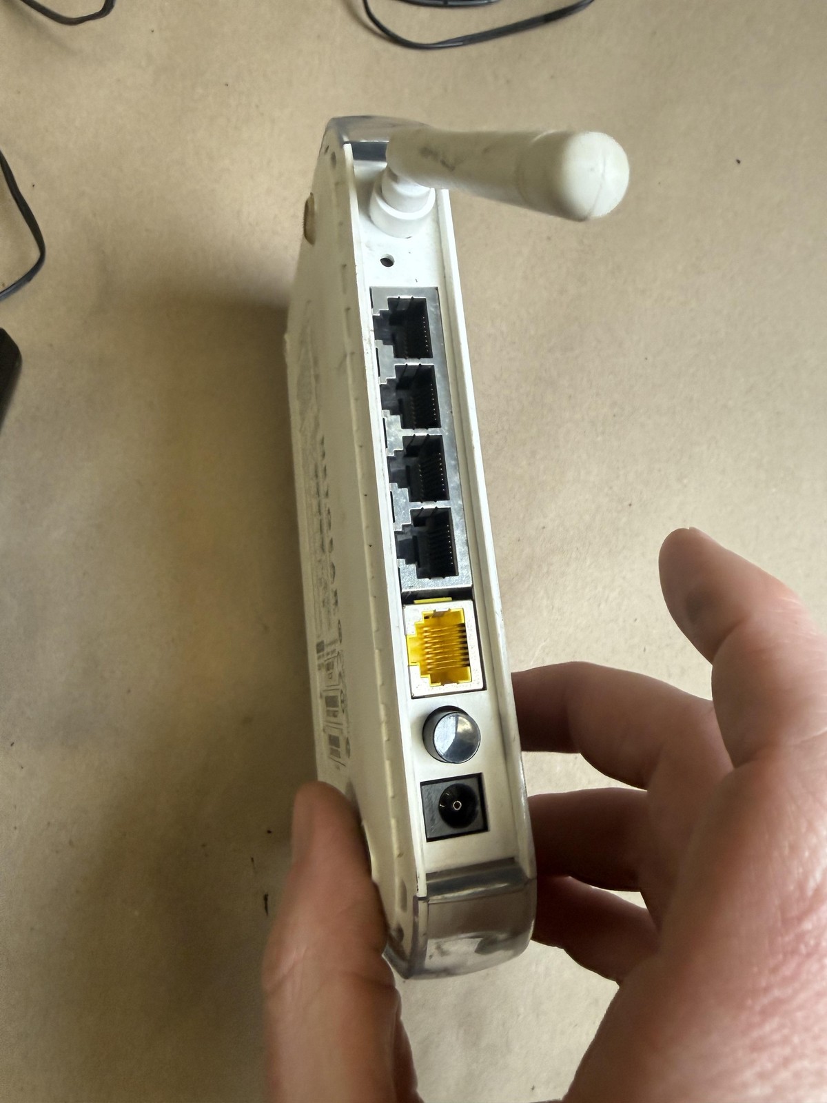Netgear WGR614v10 Router AccessHD DTA1080 Artec Direct Link Electronics Lot