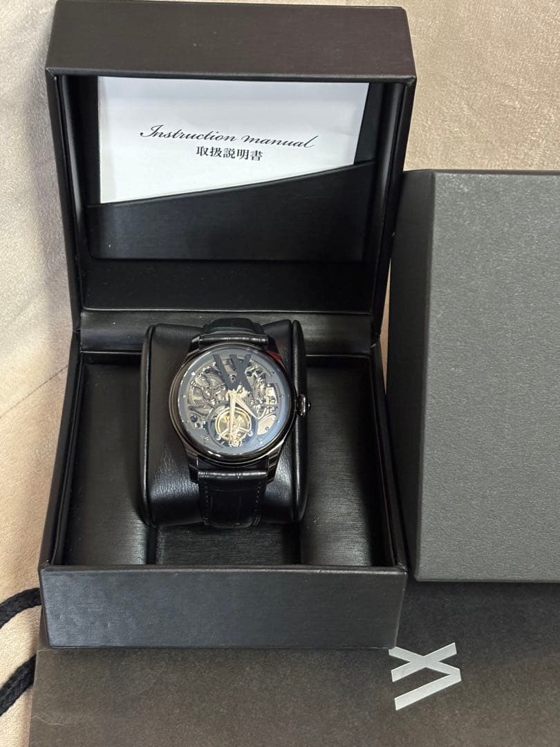 Vartix Wristwatch VX03 Desir Tourbillon for men balck color w/Case manual