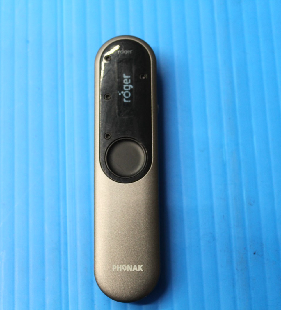 PHONAK ROGER ON IN ONLY FOR PARTS/REPAIR **READ** T9-C14