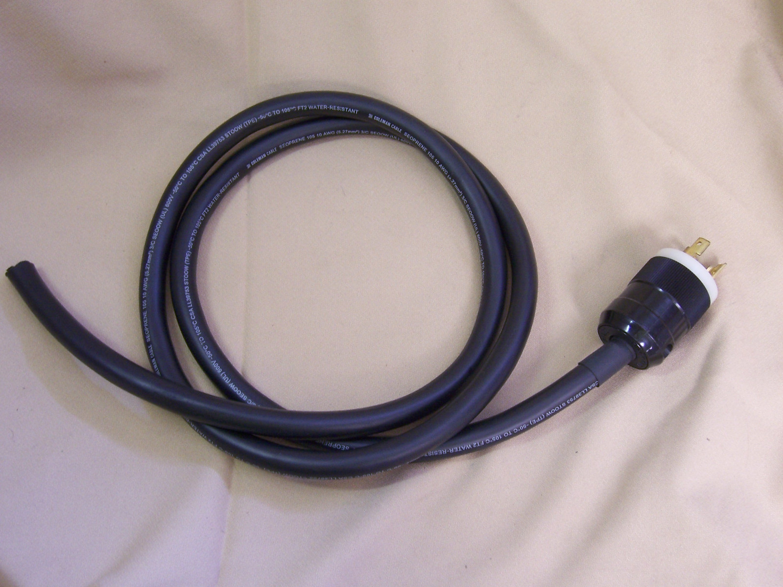 MARINCO 30A 250V PLUG W 6 FT SEOPRENE 10/3 WATER RESISTANT COLEMAN CABLE SEOOW