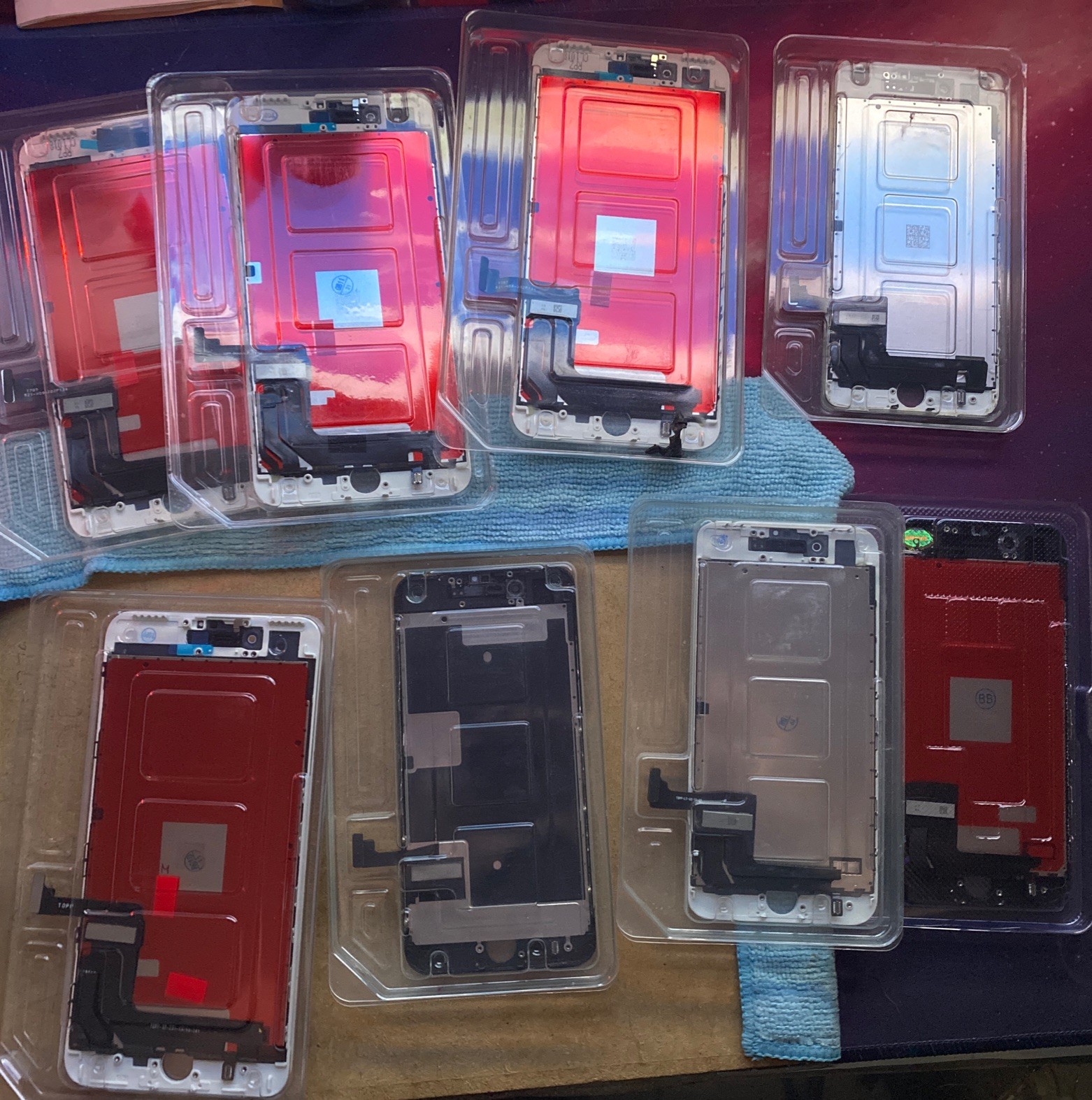 Lot Of Mixed Apple Products MacBook iPhoneParts/Repair *READ* See Pictures as-is