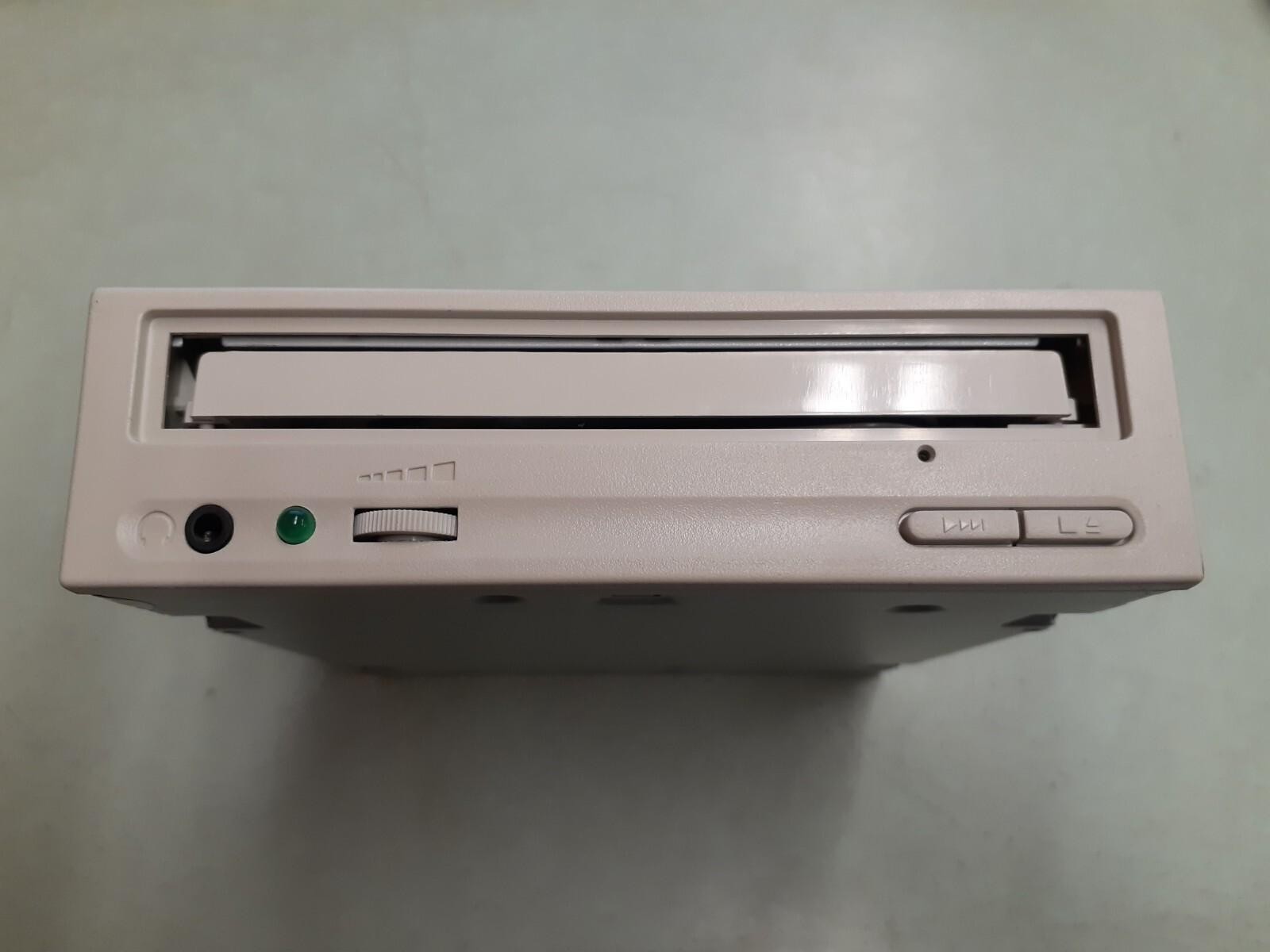 TOP GLORY BCD G621D CD-ROM Drive – Beige Bezel