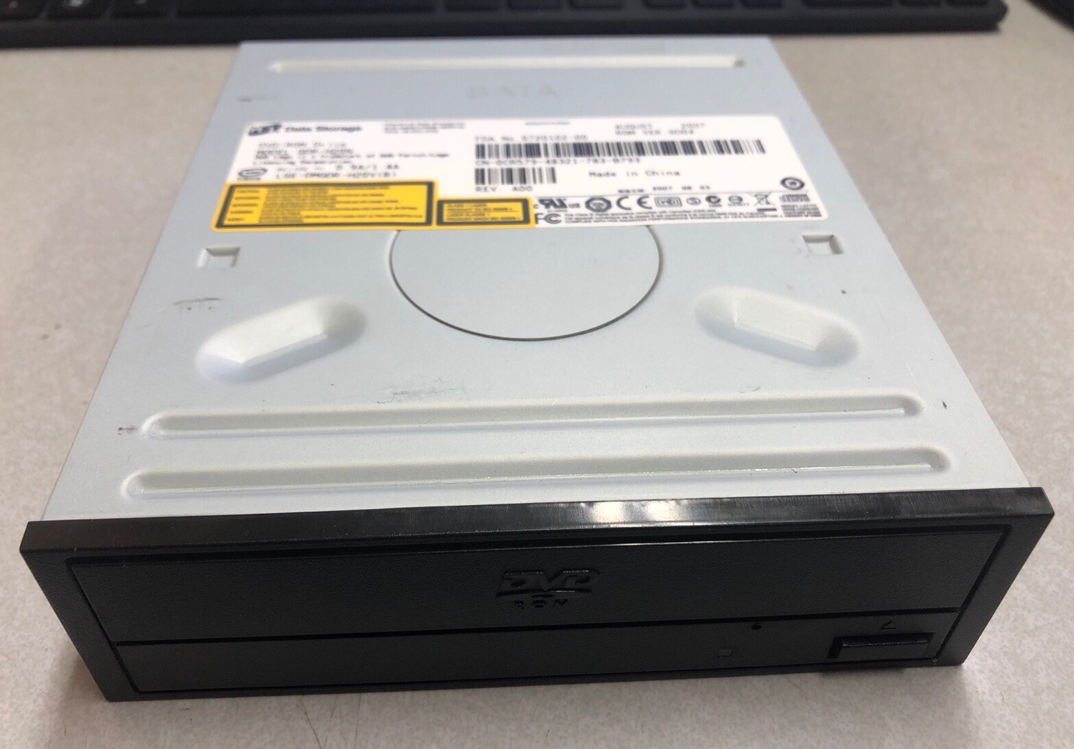 HITACHI LG GDR-H20N Black SATA DVD-ROM 0CR579 REV A00 VER 0D04