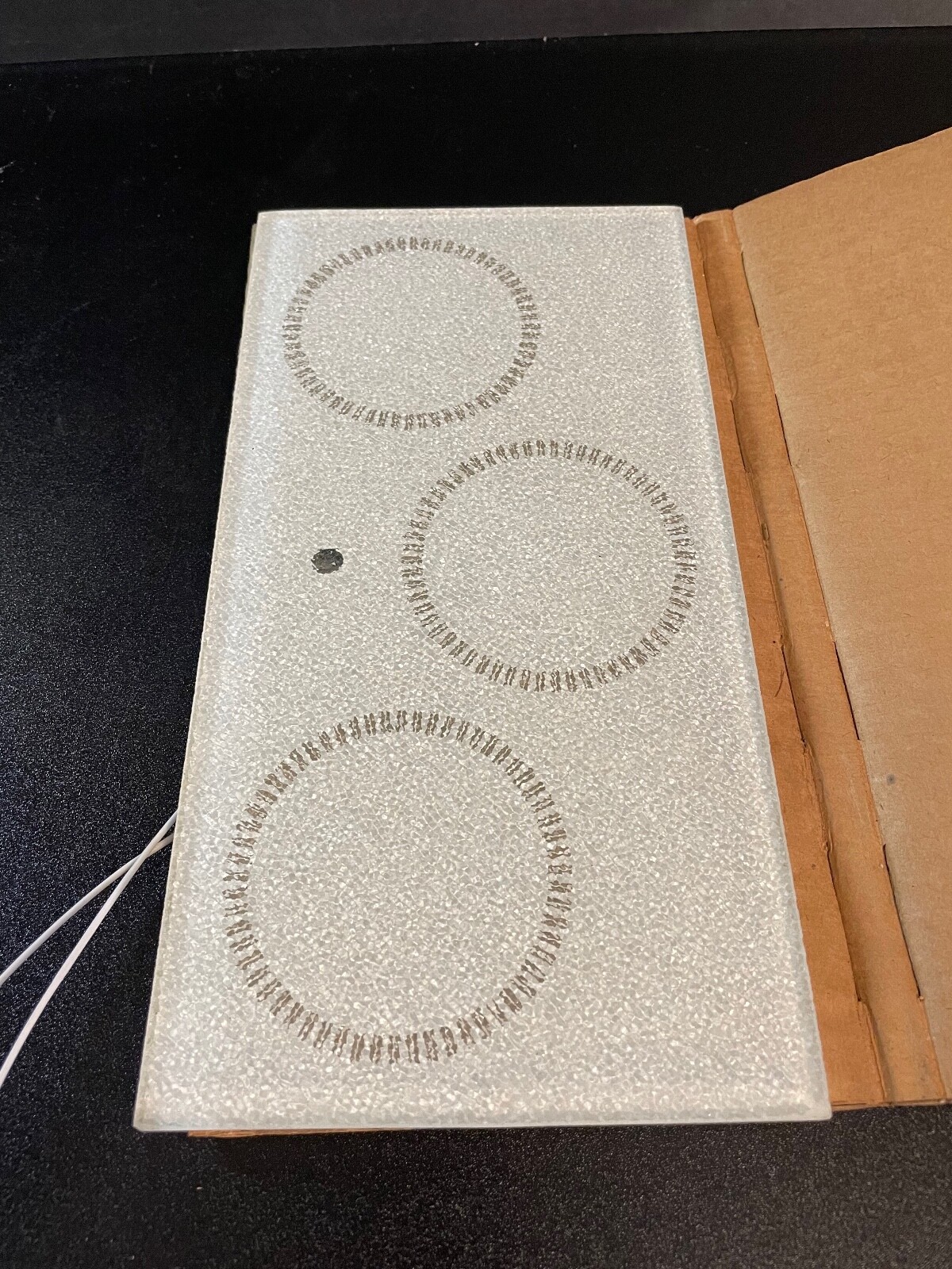 SIERRACIN THERMAL SYSTEM 120 WATTS 120 VOLTS 976-4935-3 10″ X 6″ 1977