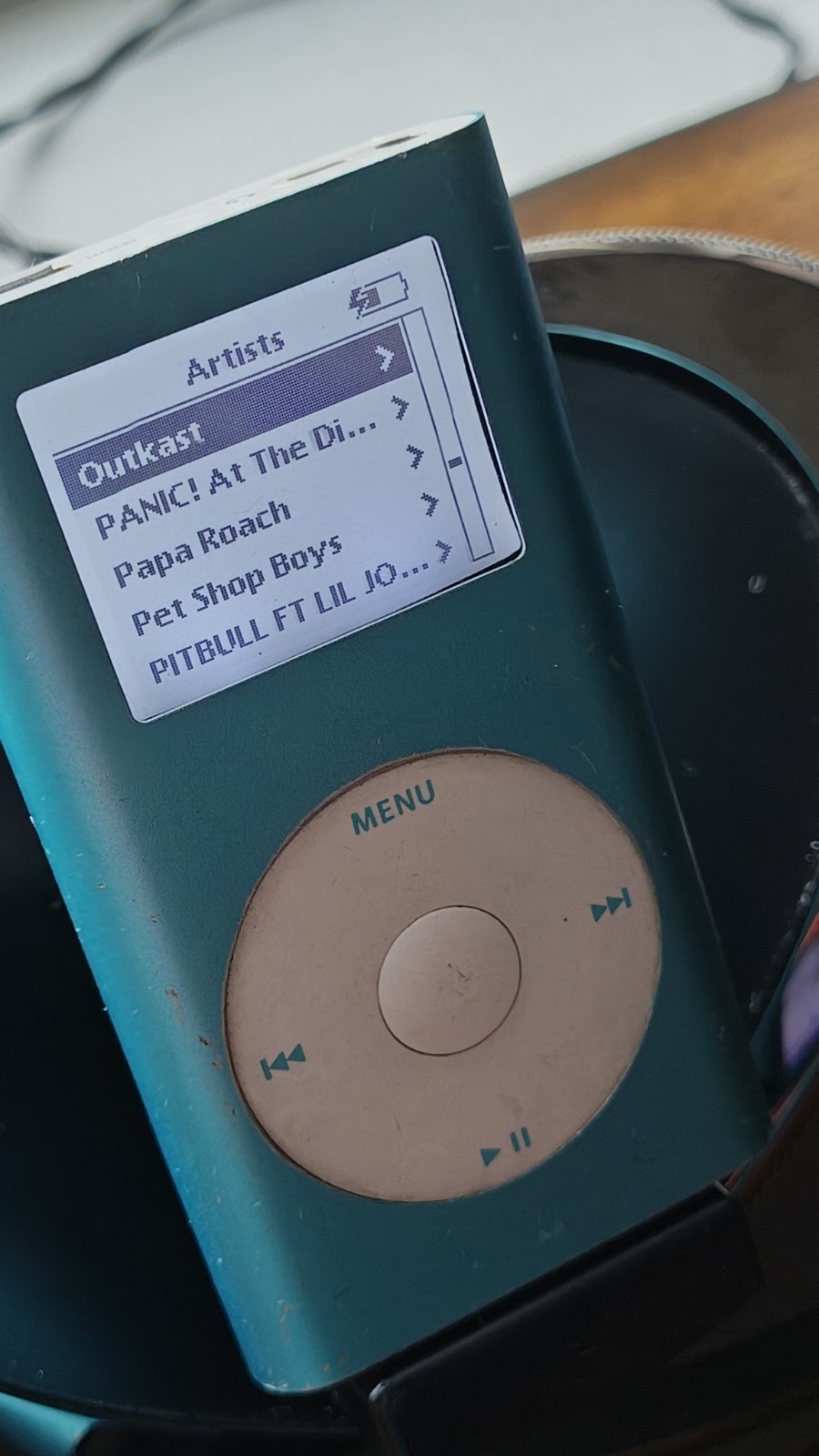 JBL Speaker w/ Remote – Apple iPOD A1051 w/ 499 Songs – Power Cables Included