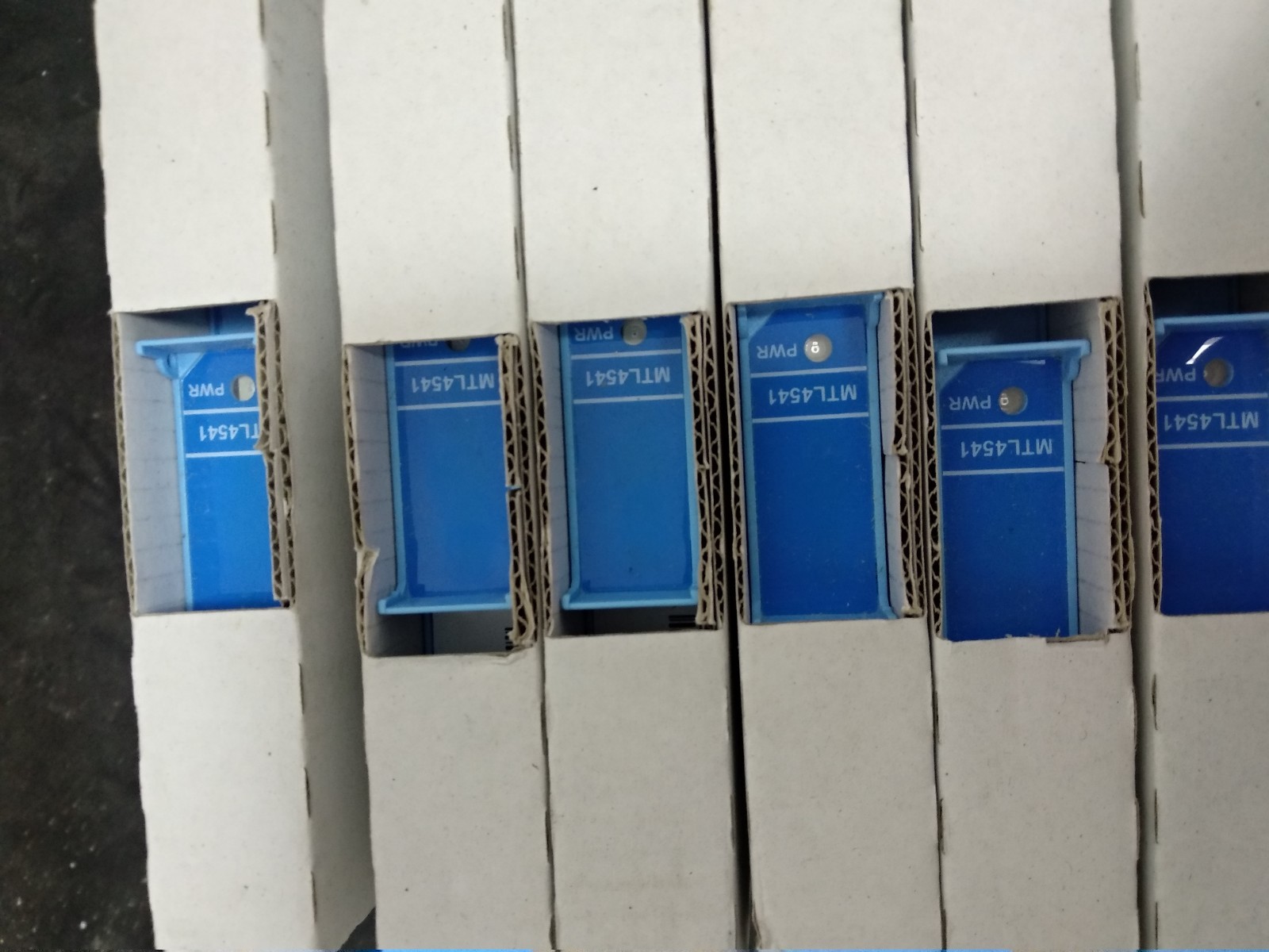 MTL-4541-MEASUREMENT-TECHNOLOGY-LTD-Repeater-Power-Supply ALL NEW IN NEW BOX
