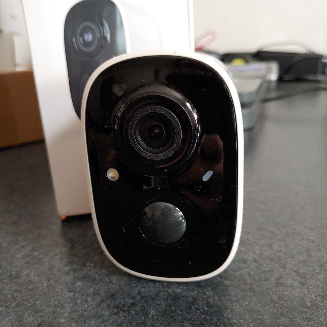 LongPlus Cam Wireless Security Camera with Spotlight, 1080P Battery Power