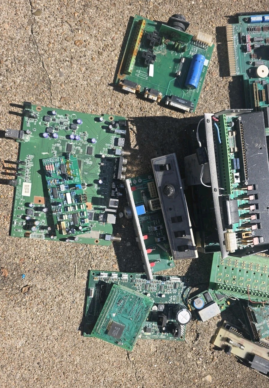 Lot 55lbs+ Scrap Gold Copper Metal Electronics Motherboards PCB Computer Parts01